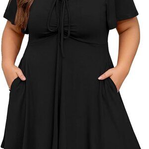 Plus Size Women's Flowy V-Neck Dress with Pockets Short Sleeves Casual